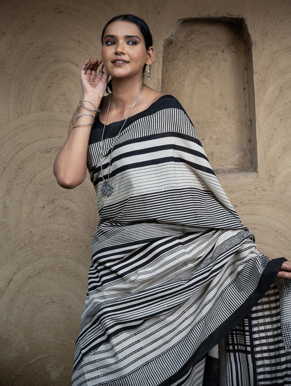 Classic Appeal. Bagru Hand Block Printed Mul Cotton Saree - Bold Stripes