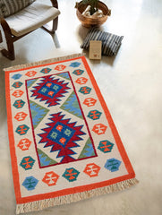 Handwoven Kilim Rug - Ivory Tribal Medallion (Length 5ft x Width 3ft)