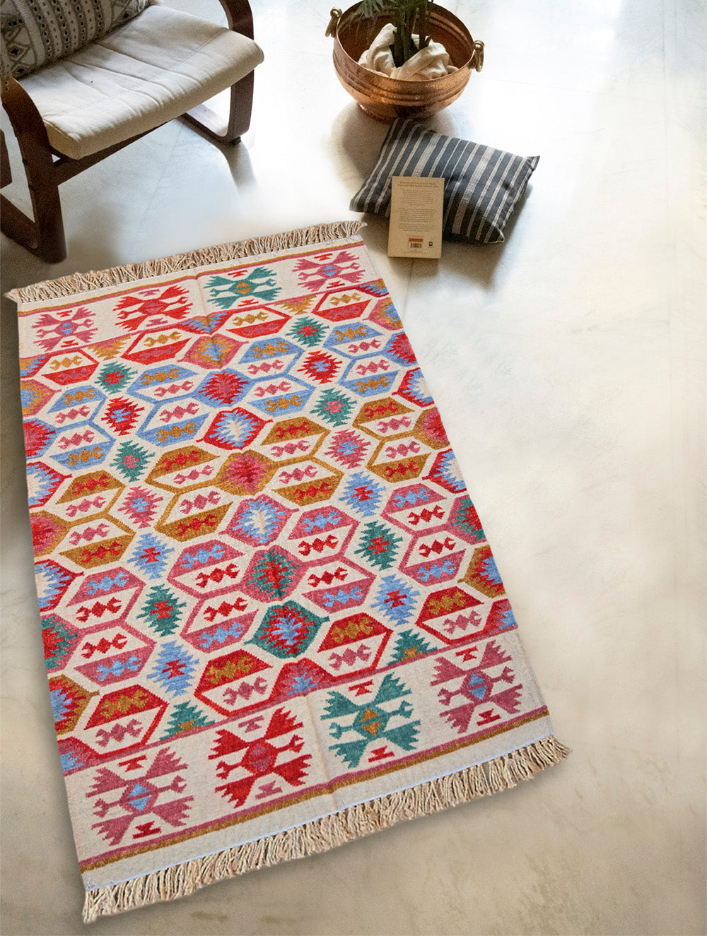 Handwoven Kilim Rug - Tribal Mosaic (Length 6ft x Width 4ft)