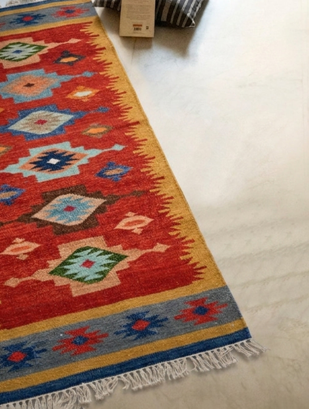 Handwoven Kilim Rug - Sunset Medallion (Length 6ft x Width 2ft)