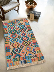 Handwoven Kilim Rug - Geometric Borders (Length 6ft x Width 4ft)