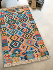 Handwoven Kilim Rug - Geometric Borders (Length 6ft x Width 4ft)