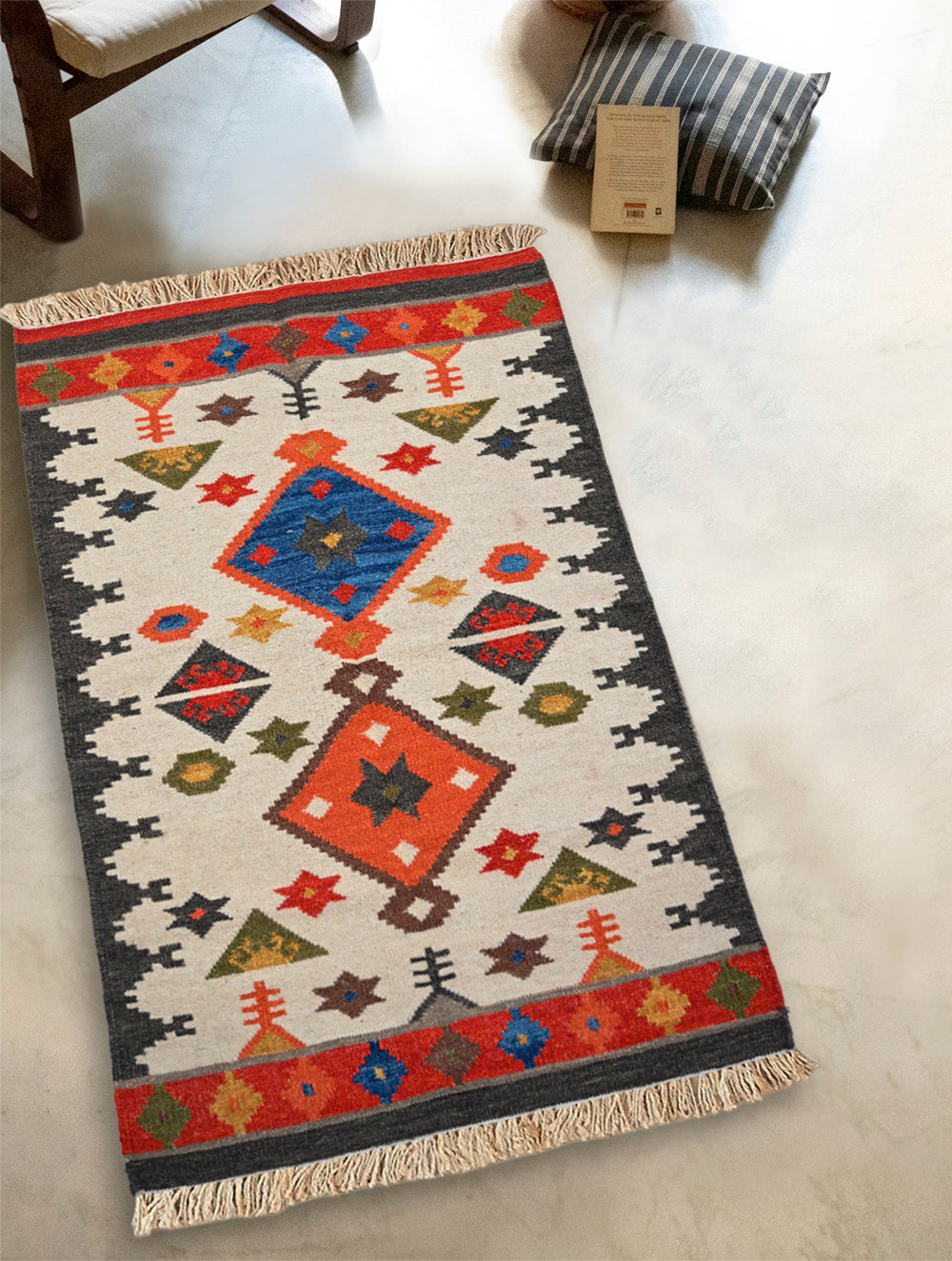Handwoven Kilim Rug - Ivory Folk