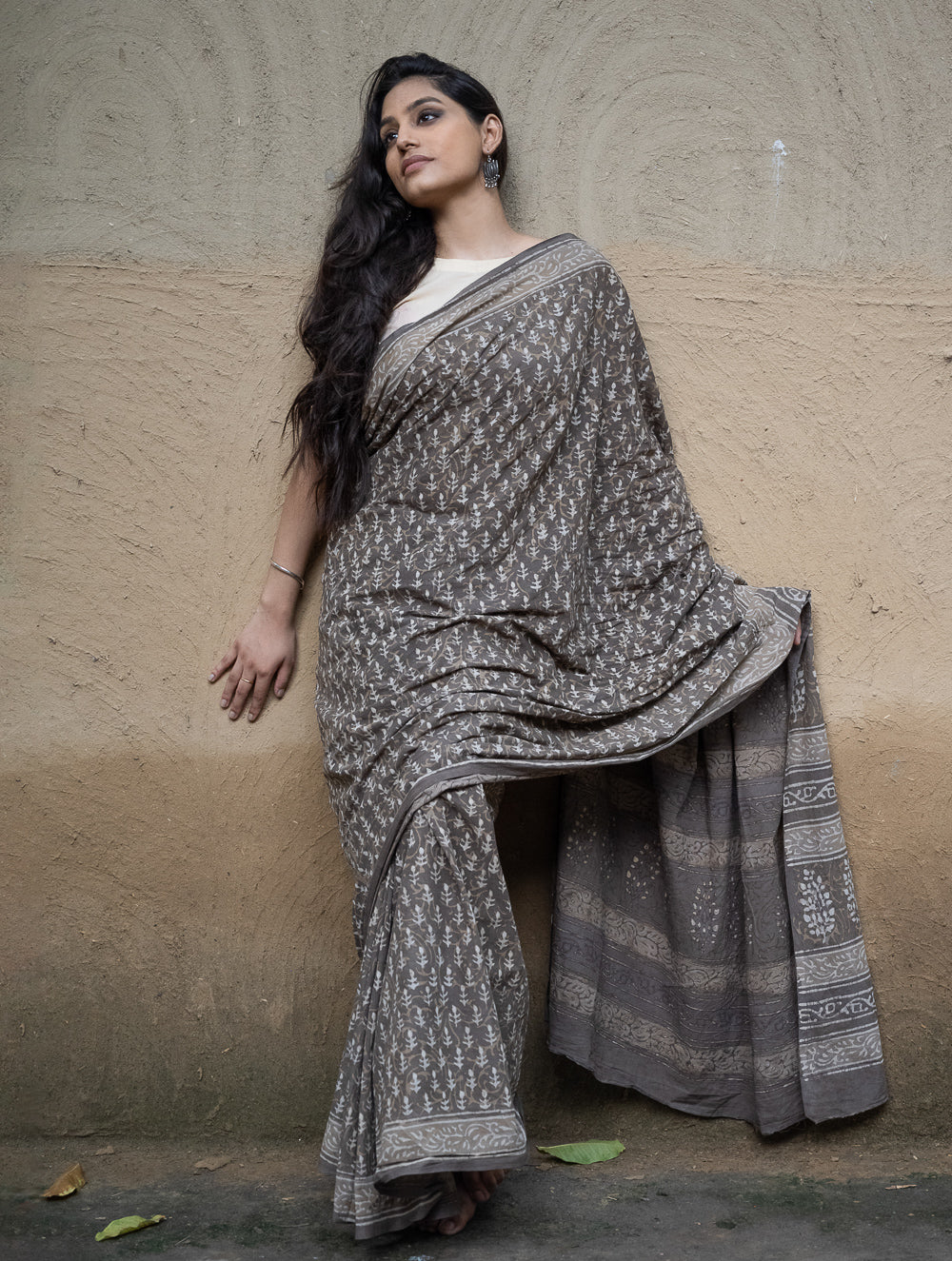 Dabu Hand Block Printed Mul Cotton Saree - Brown Florets
