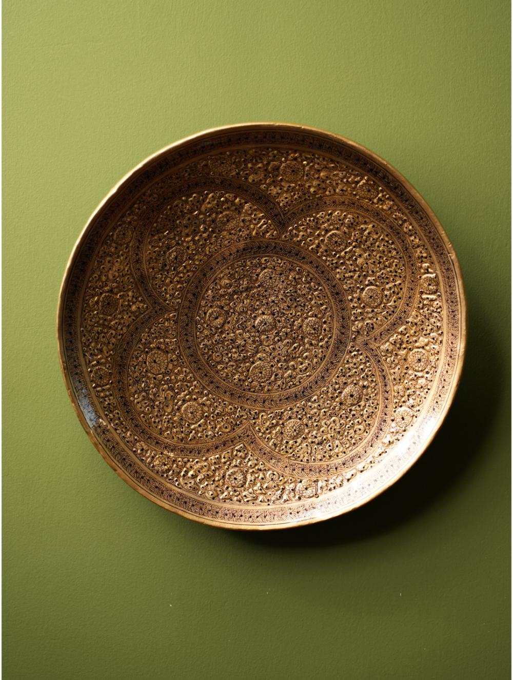 Load image into Gallery viewer, Exclusive Kashmiri Art Wall Plate - Gold Ornate