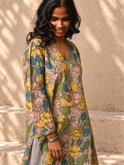 Exclusive, Authentic Kalamkari Cotton Loose Fit Kurta Set - Soft Grey Flora, (2 pc set)