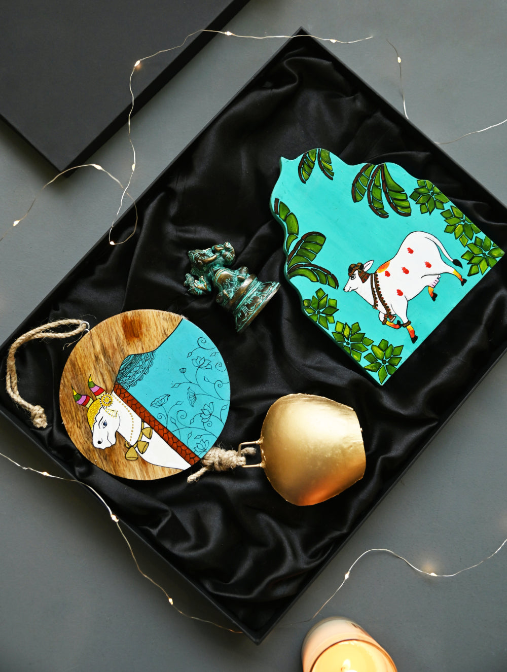 The India Craft House Heritage Gift Hamper - Temple Notes