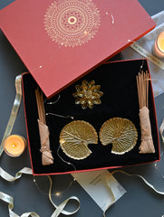 The India Craft House Heritage Gift Hamper - Waterlily and Sculpted Leaves (Set of 3)