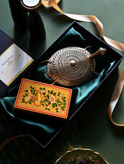 The India Craft House Heritage Gift Hamper - The Valley & Dhokra