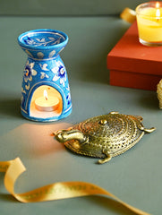 The India Craft House Heritage Gift Hamper - Tortoise & Blue Pottery
