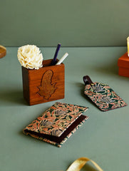 The India Craft House Heritage Gift Hamper - Tarakashi Travel Edit