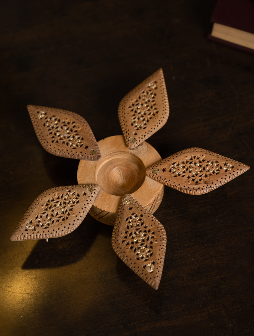 Jaali Craft Wooden Tealight Stand - Flower