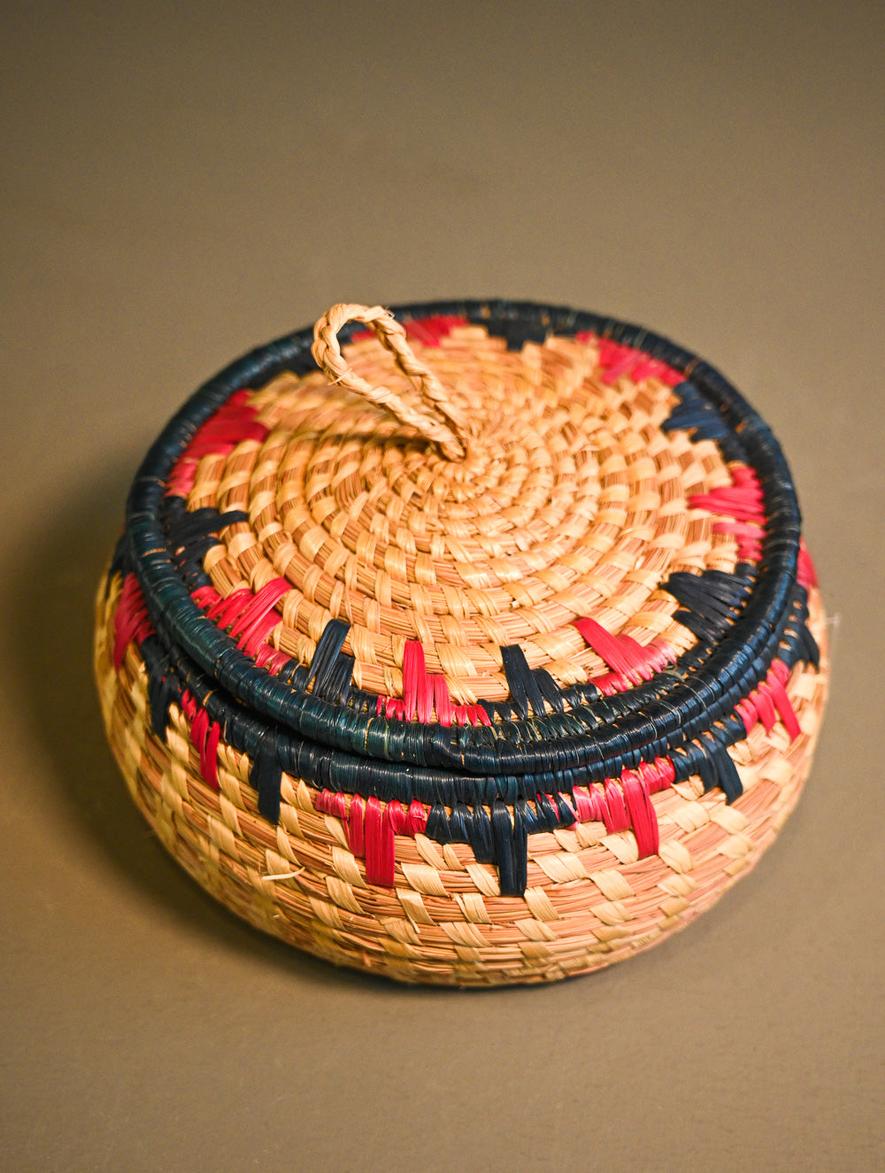 Handcrafted Moonj Grass Round Multi-Utility Basket with Lid - Red Accent