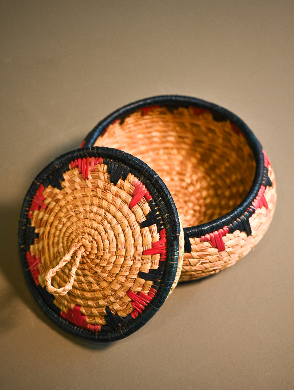 Handcrafted Moonj Grass Round Multi-Utility Basket with Lid - Red Accent
