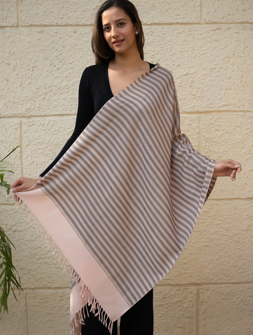 Light & Warm Merino Wool Kinnauri Stole - Rosé & Noir