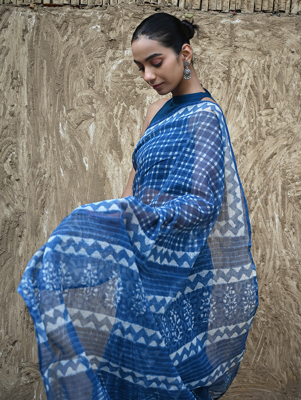 Dabu Vibes : Hand Block Printed Kota Doria Saree - Neelrekh