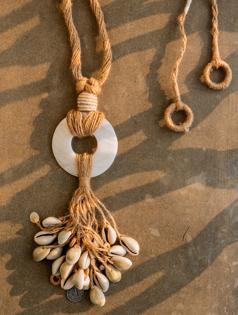 Oval - Seashell & Jute Harmony Necklace 