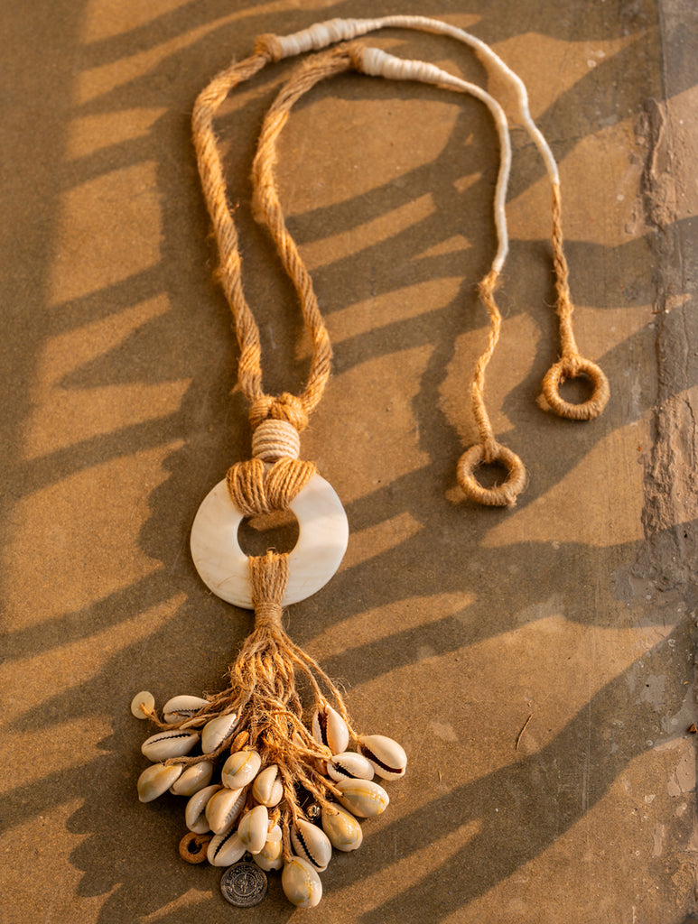 Oval - Seashell & Jute Harmony Necklace 
