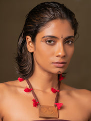 Rive Rhapsody Neckpiece