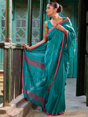 Bengal Vibes. Handwoven Jamdani Soft Mul Cotton Saree - Peacock Green