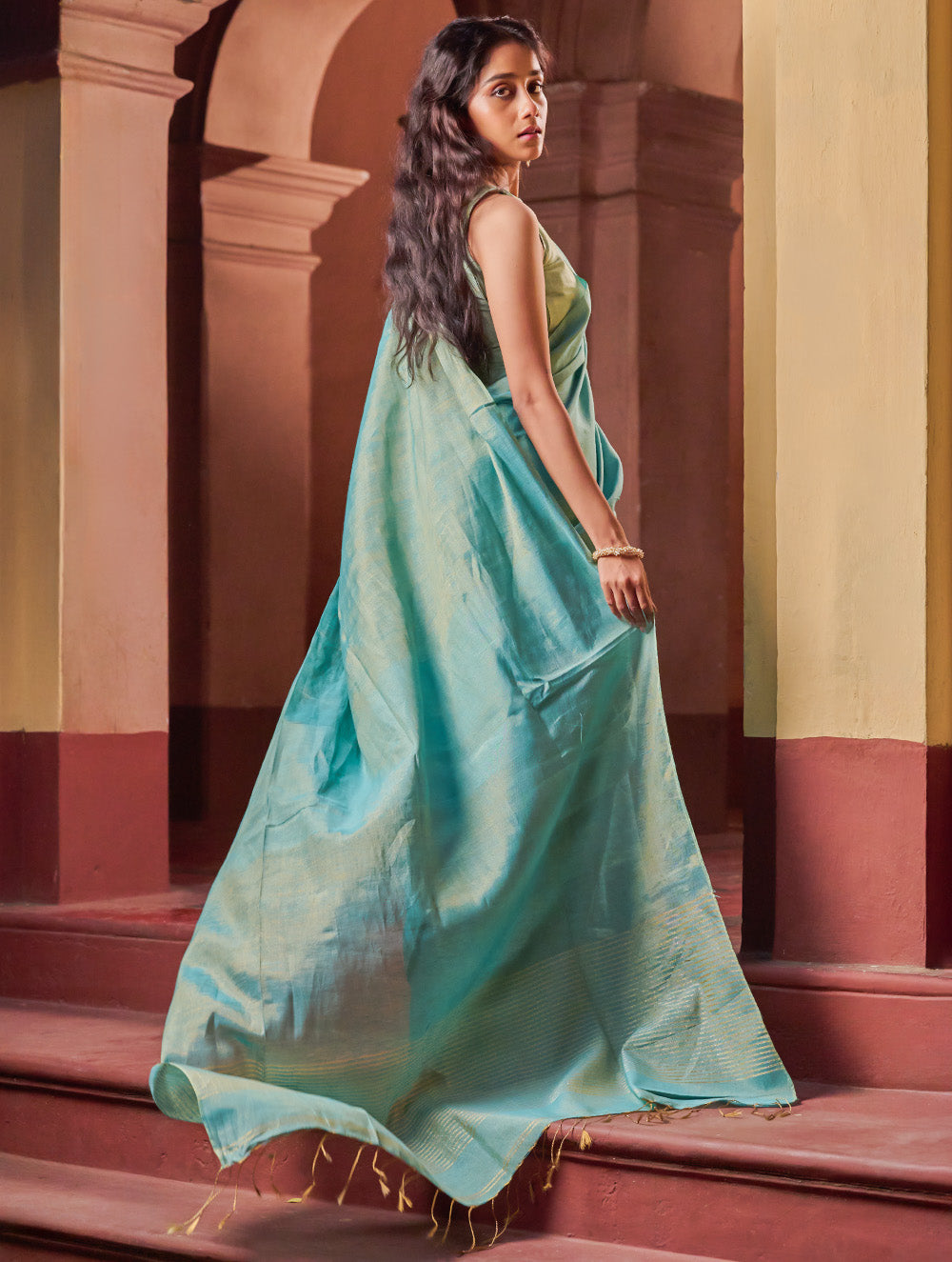 Bengal Elegance. Handwoven Tissue & Linen Saree - Turquoise Soft Gold