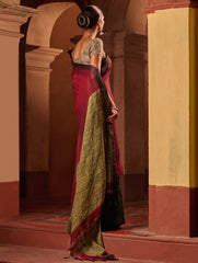 Bengal Vibes. Elegant Handwoven Patli Linen Saree - Crimson Drape