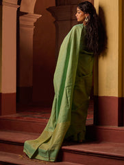 Bengal Elegance. Handwoven Tissue & Linen Saree - Sage Reverie