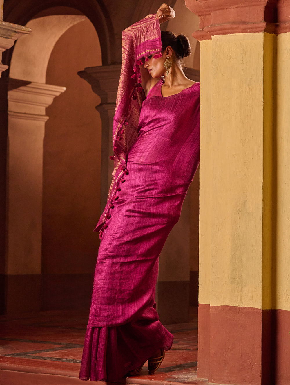 Bengal Elegance. Handwoven Soft Resham Matka Silk Saree - Berry Wine