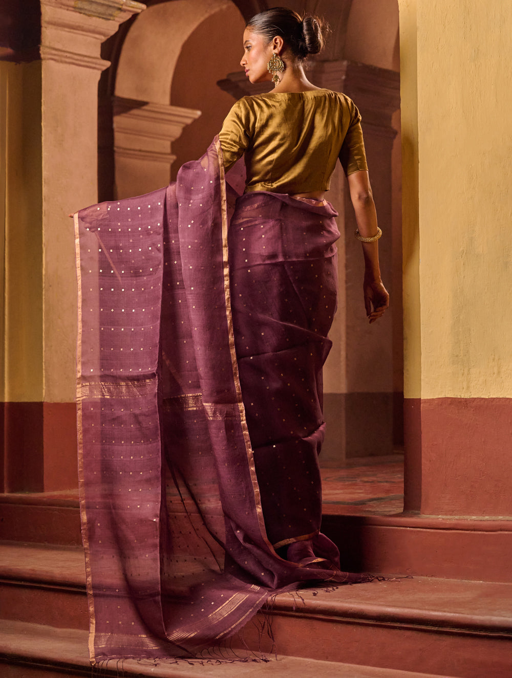 Bengal Elegance. Handwoven Sequinned Resham Silk Saree - Dusky Grape