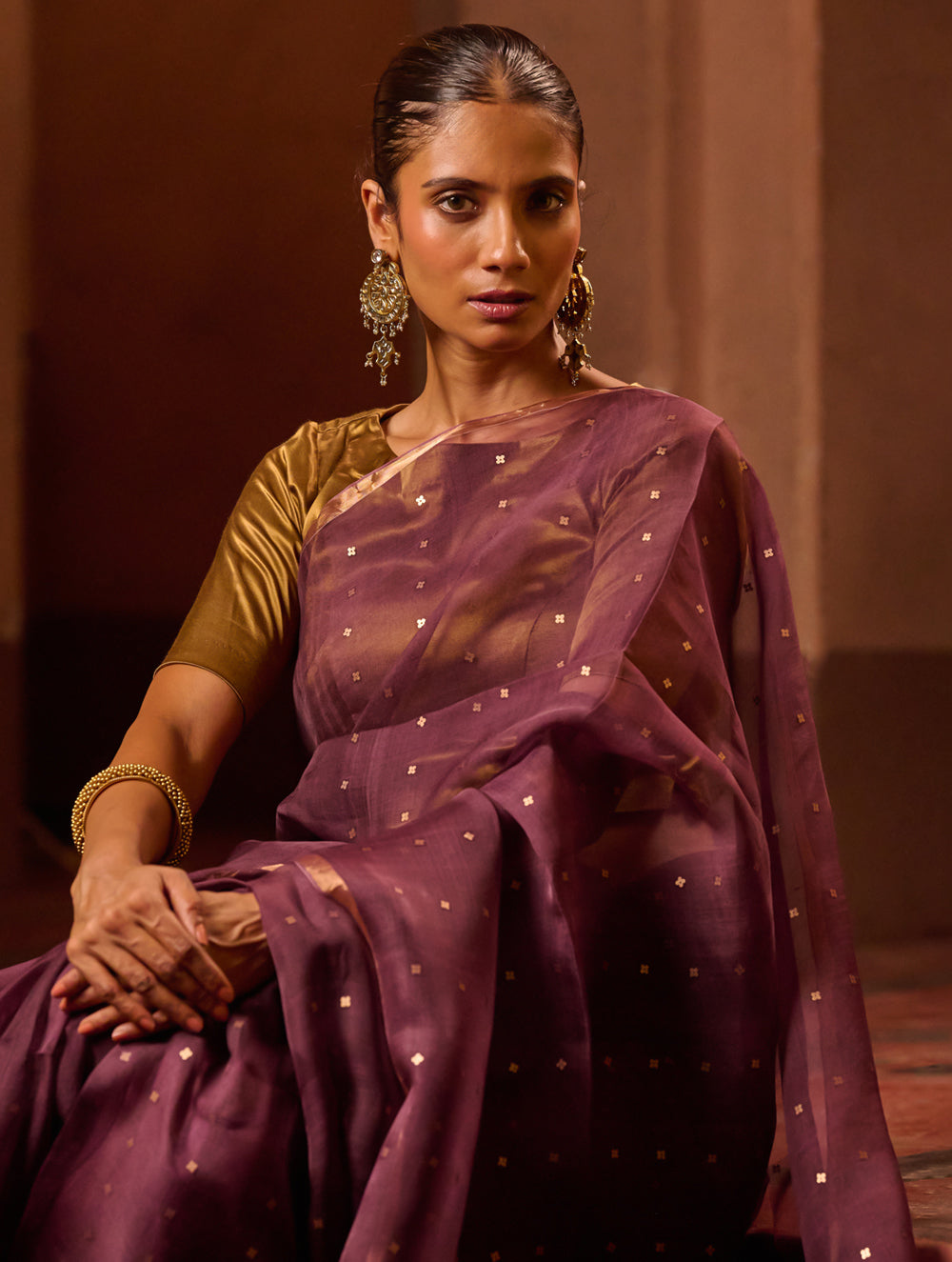 Bengal Elegance. Handwoven Sequinned Resham Silk Saree - Dusky Grape