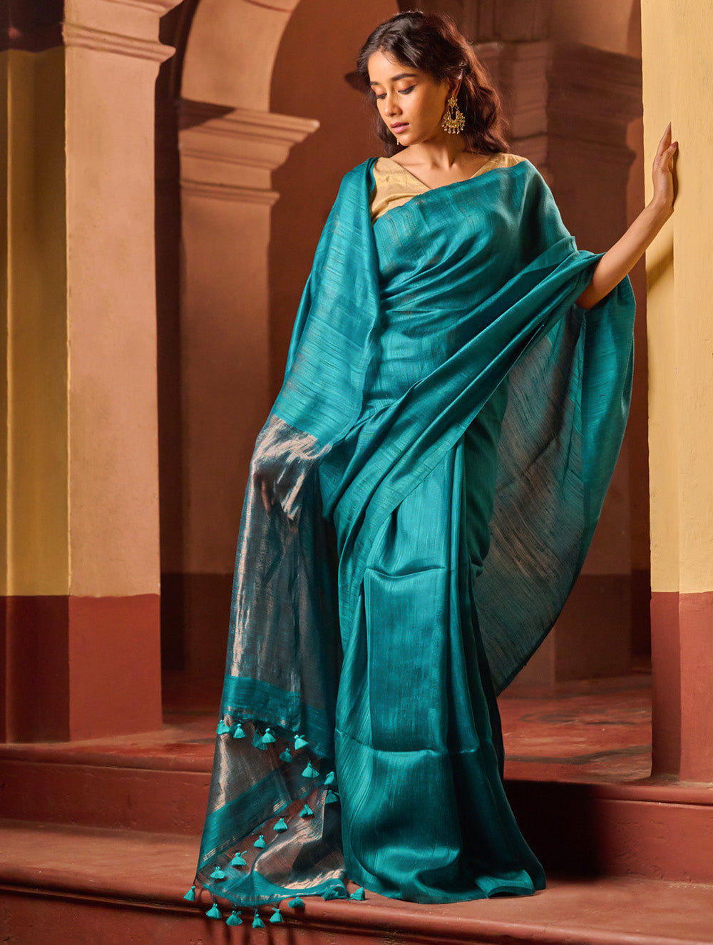 Bengal Elegance. Handwoven Soft Resham Matka Silk Saree - Peacock Teal