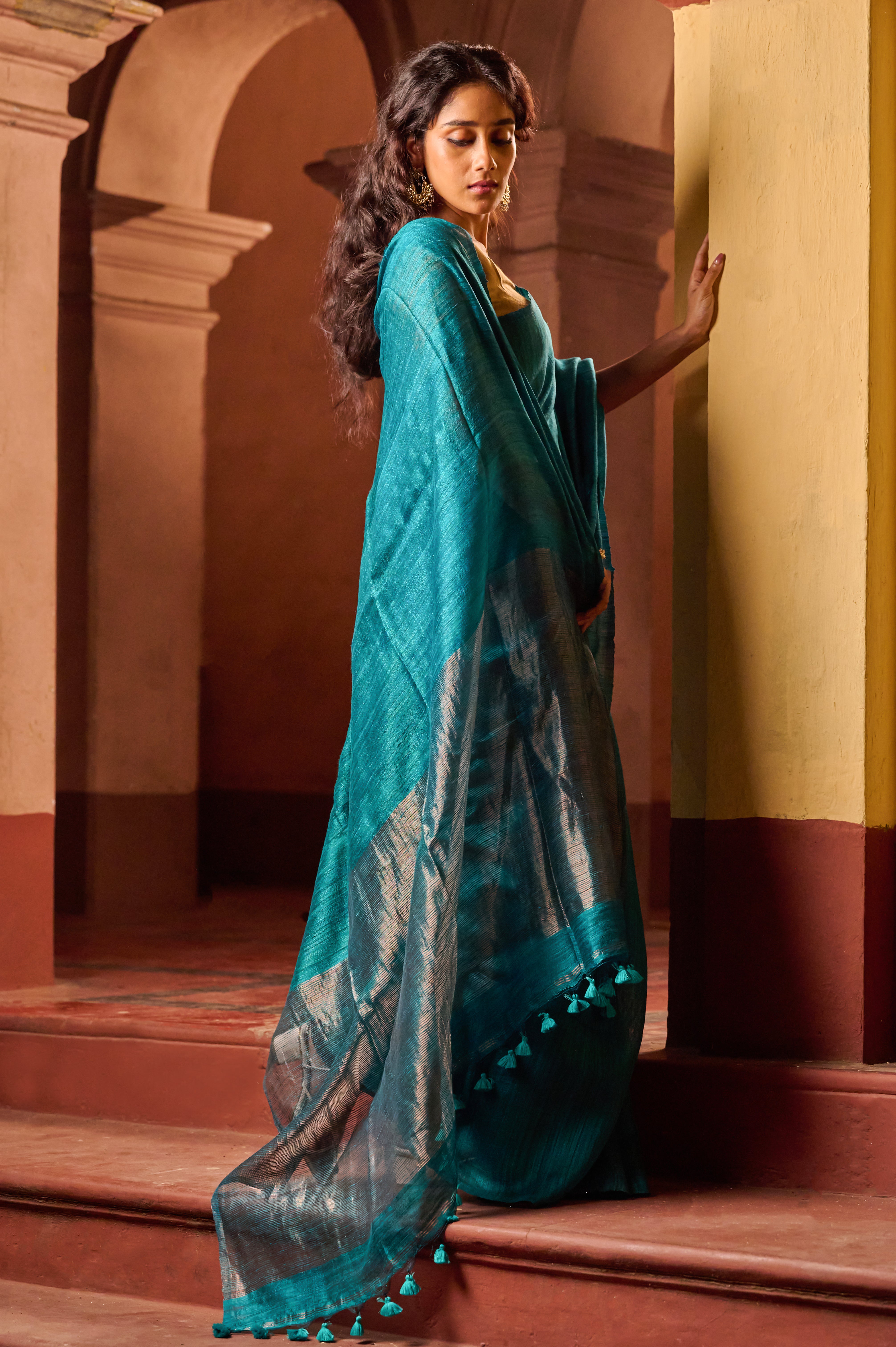 Bengal Elegance. Handwoven Soft Resham Matka Silk Saree - Peacock Teal