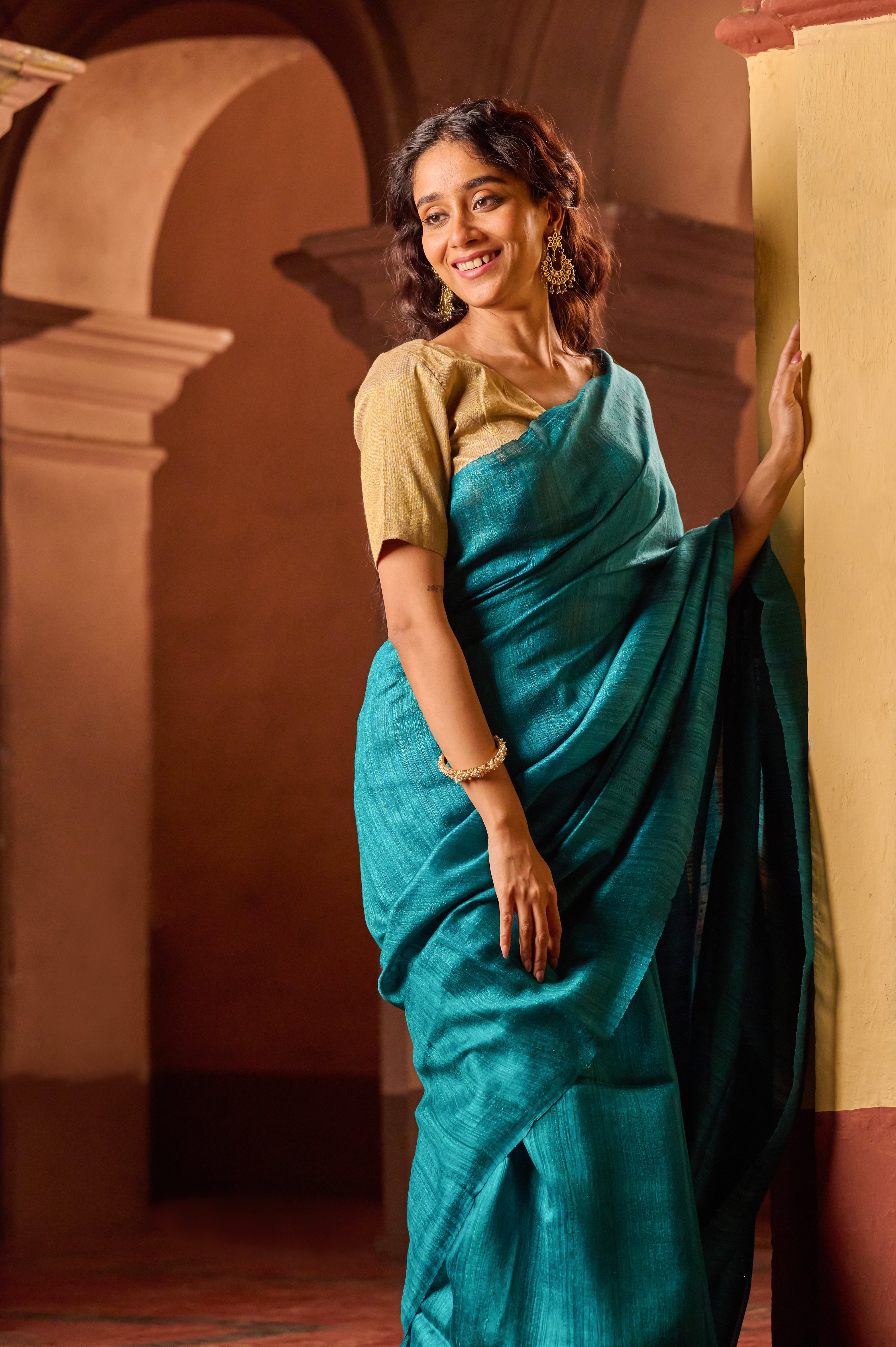 Bengal Elegance. Handwoven Soft Resham Matka Silk Saree - Peacock Teal