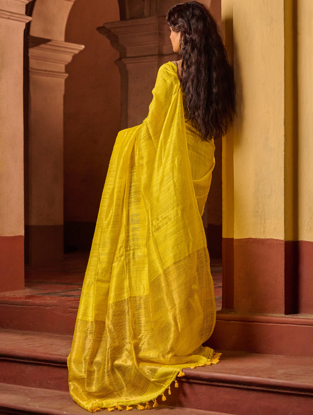 Bengal Elegance. Handwoven Soft Resham Matka Silk Saree - Sunlit Gold