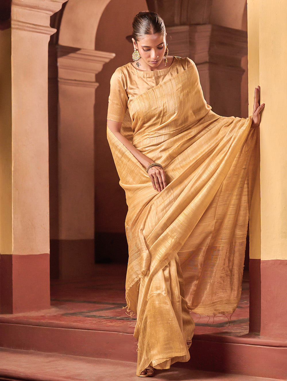 Bengal Elegance. Handwoven Soft Resham Matka Silk Saree - Sunlit Gold
