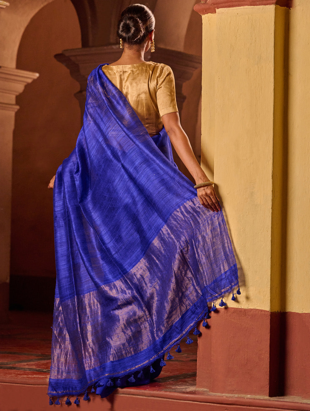 Bengal Elegance. Handwoven Soft Resham Matka Silk Saree - Royal Blue