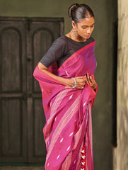 Bengal Vibes. Handwoven Jamdani Soft Mul Cotton Saree - Berry Blush