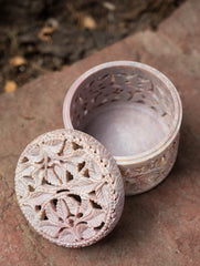 Soapstone Filigree Patramaya Round Box
