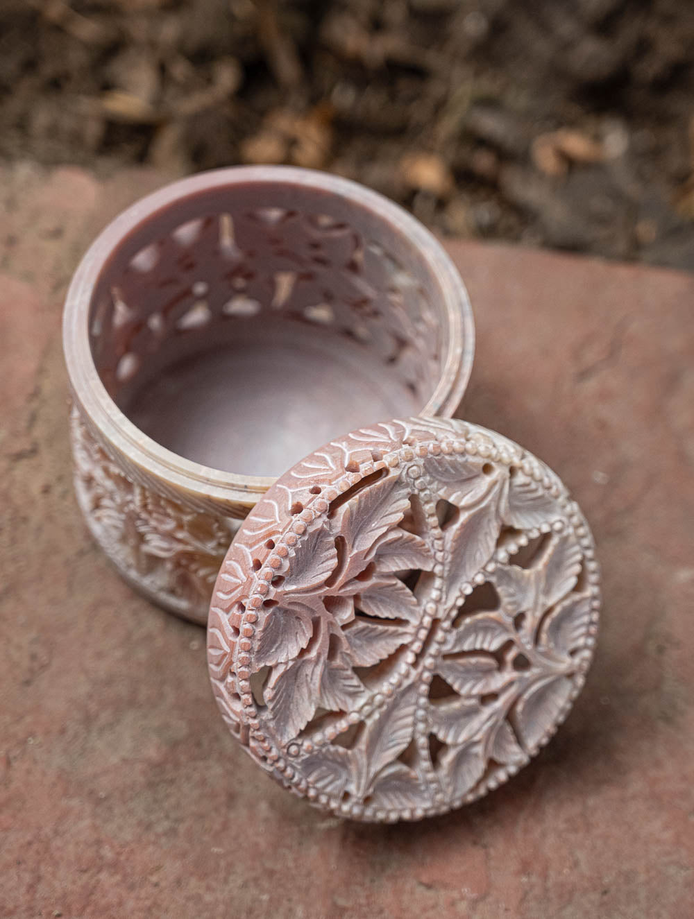 Soapstone Filigree Patramaya Round Box