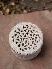 Soapstone Filigree Phooldaan Round Box