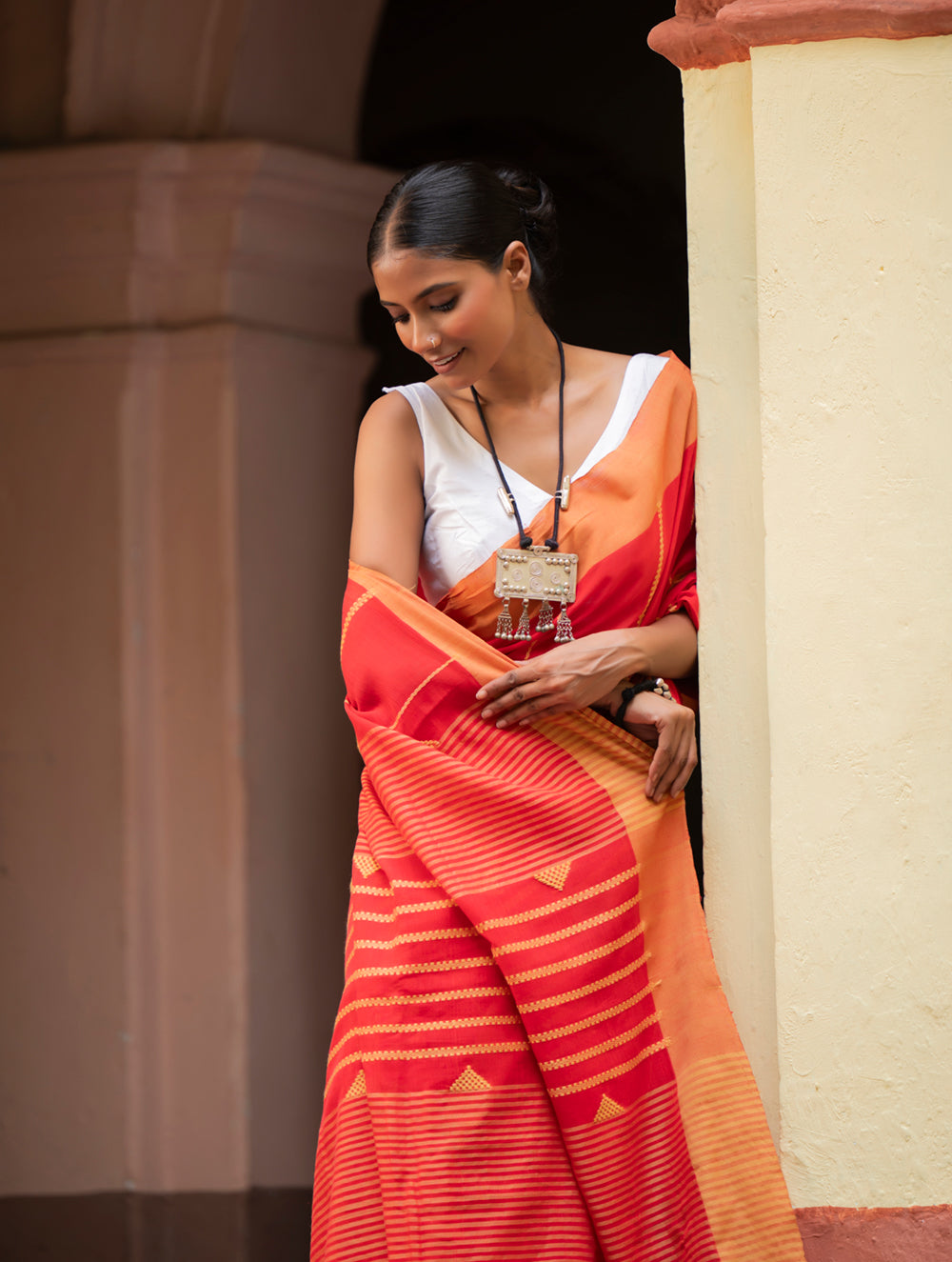 Soft & Light. Handwoven Bengal Cotton Saree - Binyas
