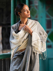 Soft & Light. Handwoven Bengal Cotton Saree - Grey Elegance