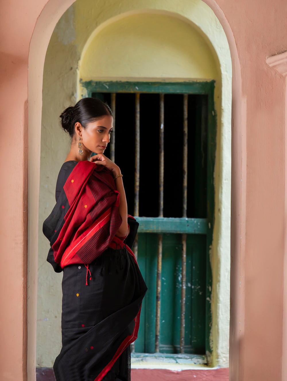Soft & Light. Handwoven Bengal Cotton Saree - Raat Baheli