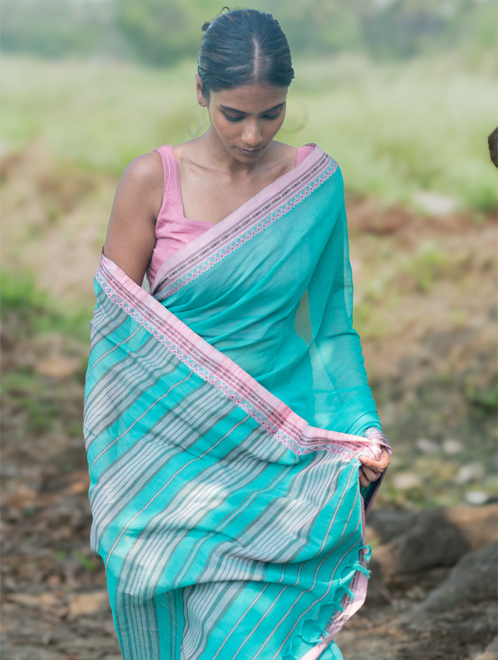 Bengal Weaves. Handwoven Soft Cotton Saree - Lagoon Bloom