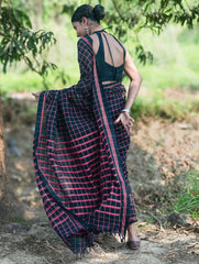 Bengal Weaves. Handwoven Soft Cotton Saree - Rose Grid