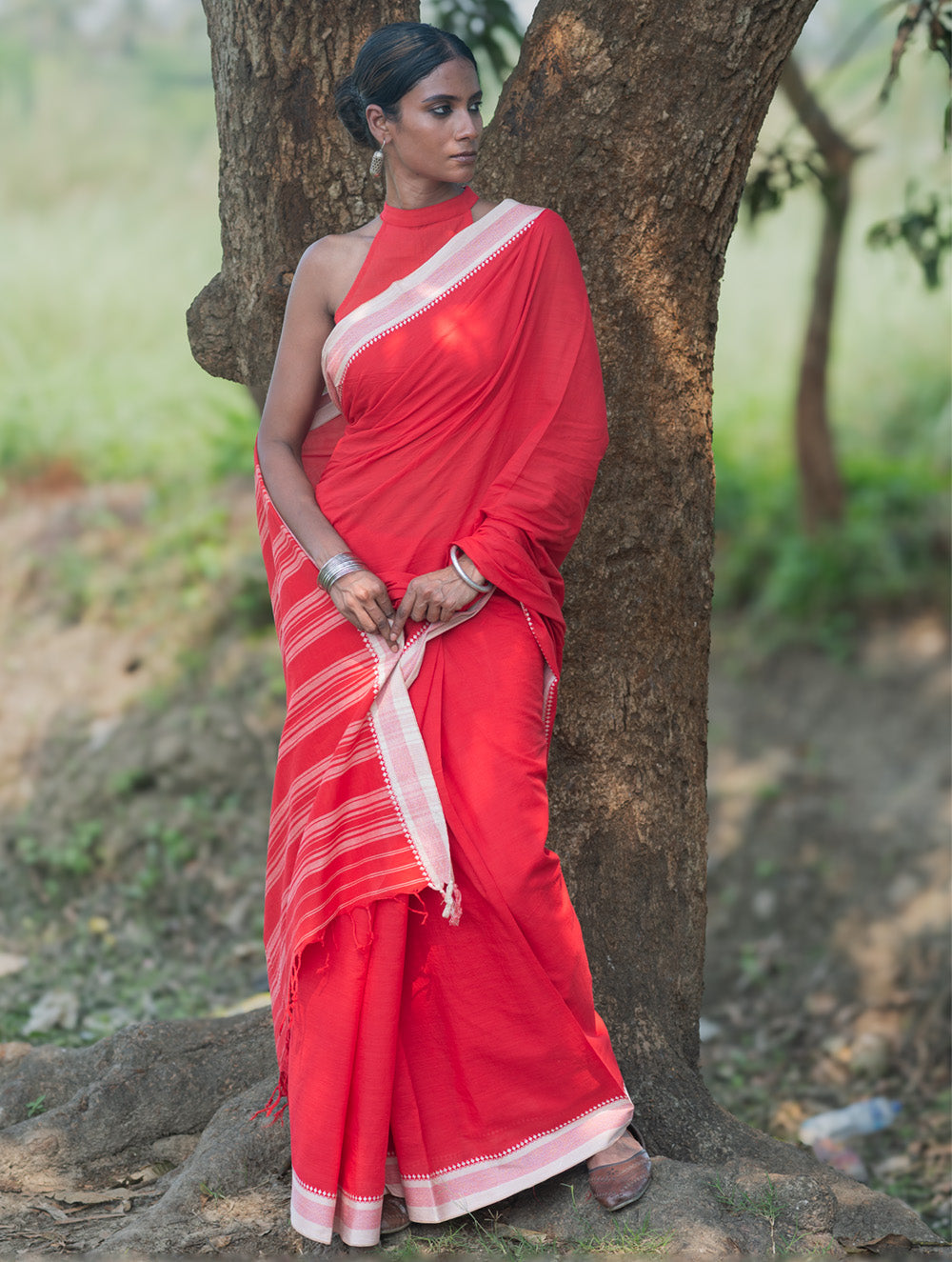 Bengal Weaves. Handwoven Soft Cotton Saree - Crimson Glow