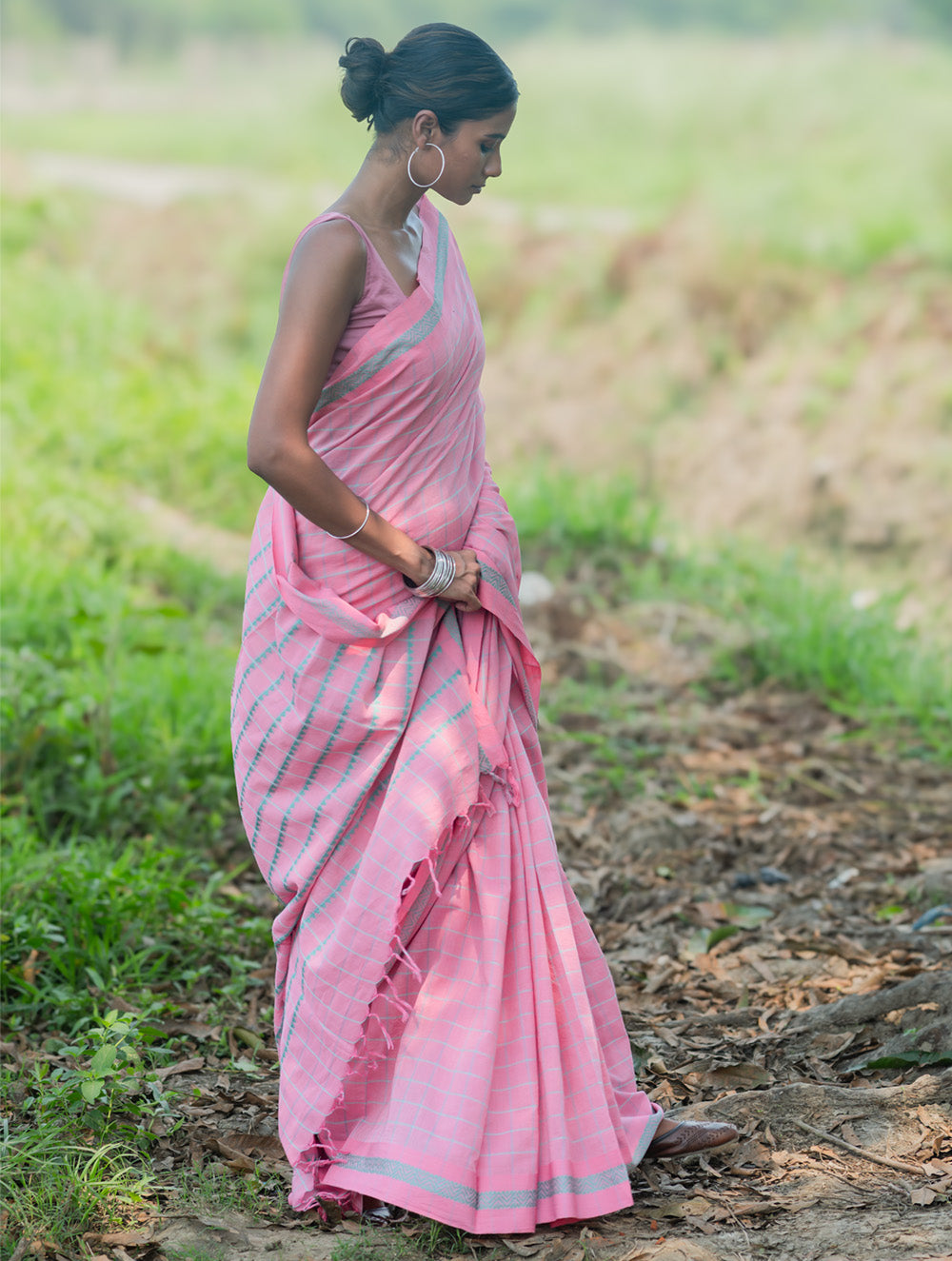 Bengal Weaves. Handwoven Soft Cotton Saree - Rose Mist