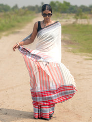 Bengal Weaves. Handwoven Soft Cotton Saree - Ivory Tartan