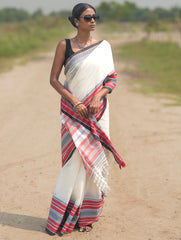 Bengal Weaves. Handwoven Soft Cotton Saree - Ivory Tartan