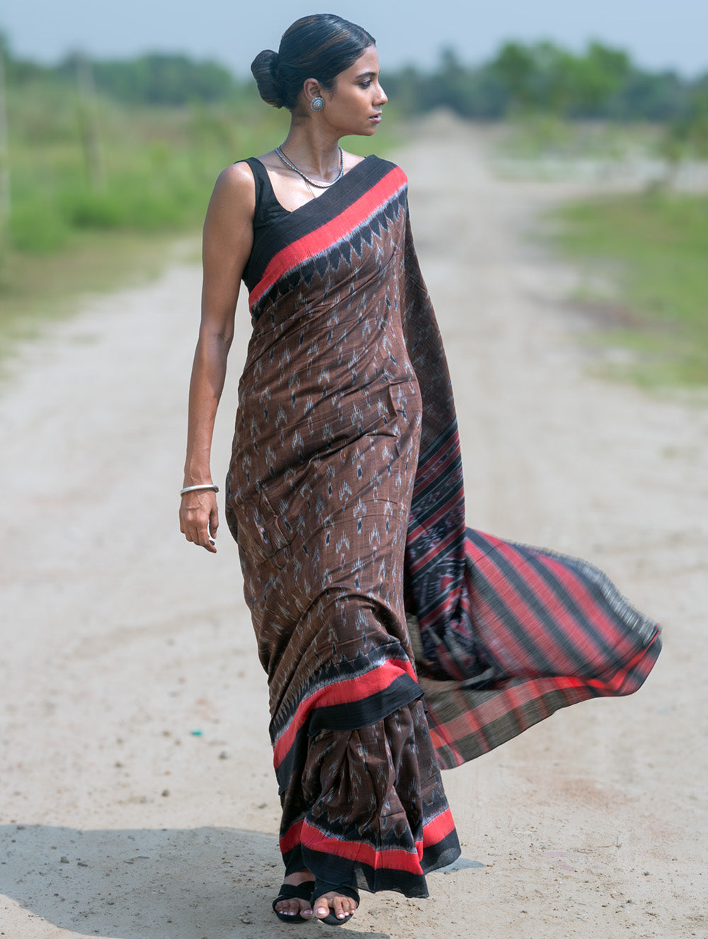 Sambalpuri Handwoven Ikat Soft Cotton Saree - Man Kasturi